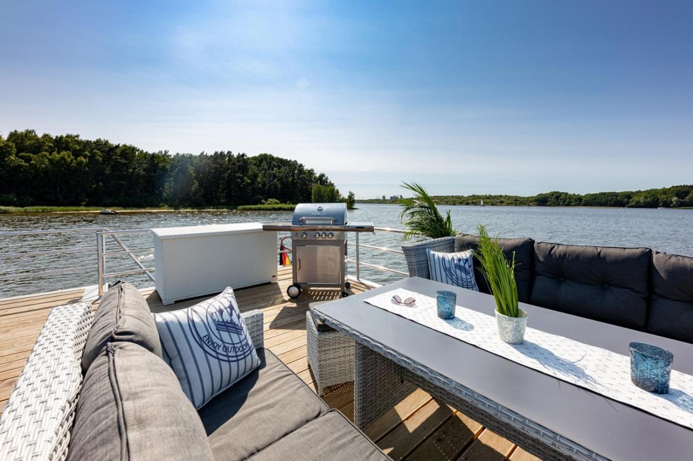 Hausboot Neu-ringholm Botel
