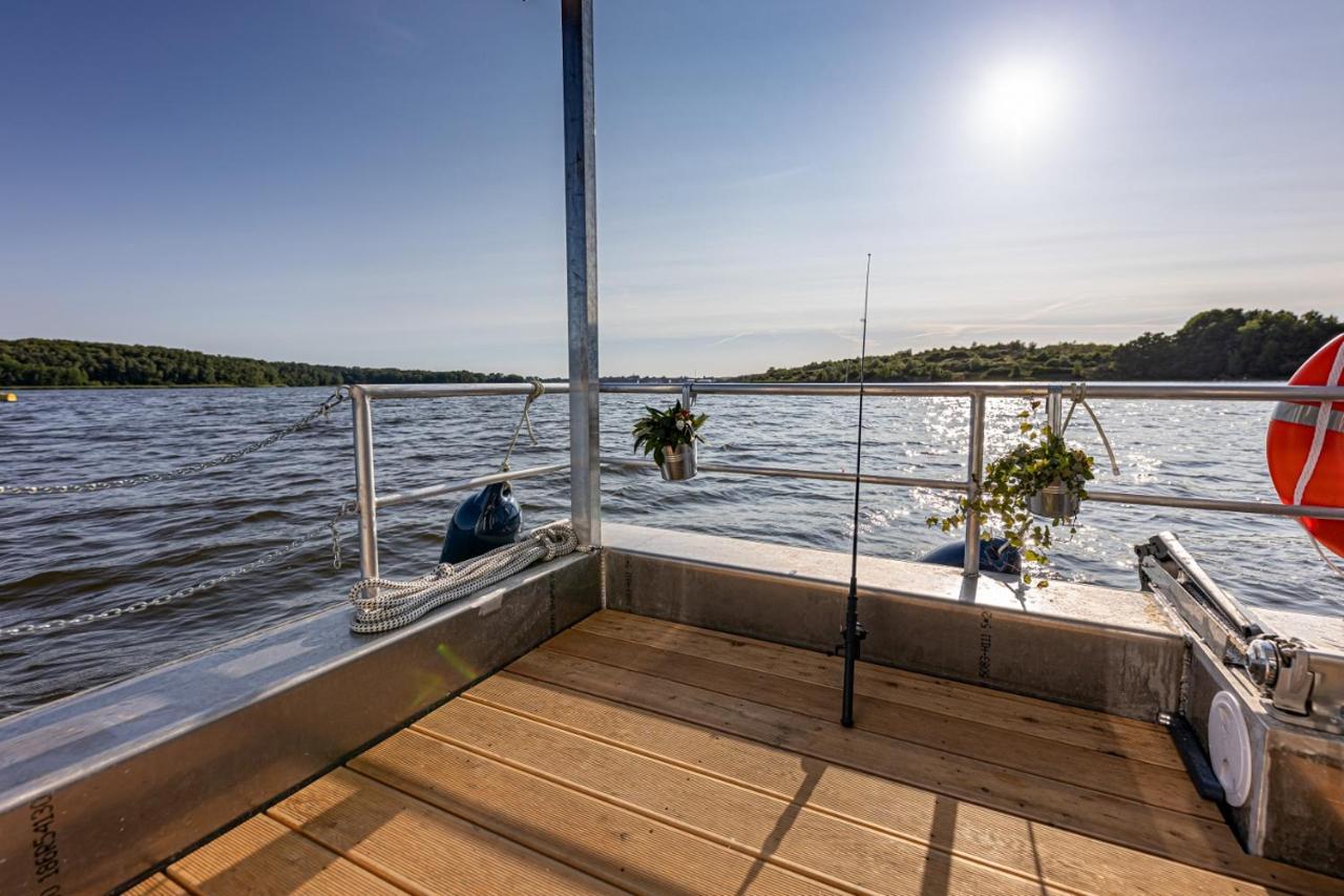 Botel Hausboot Neu-ringholm Lübeck