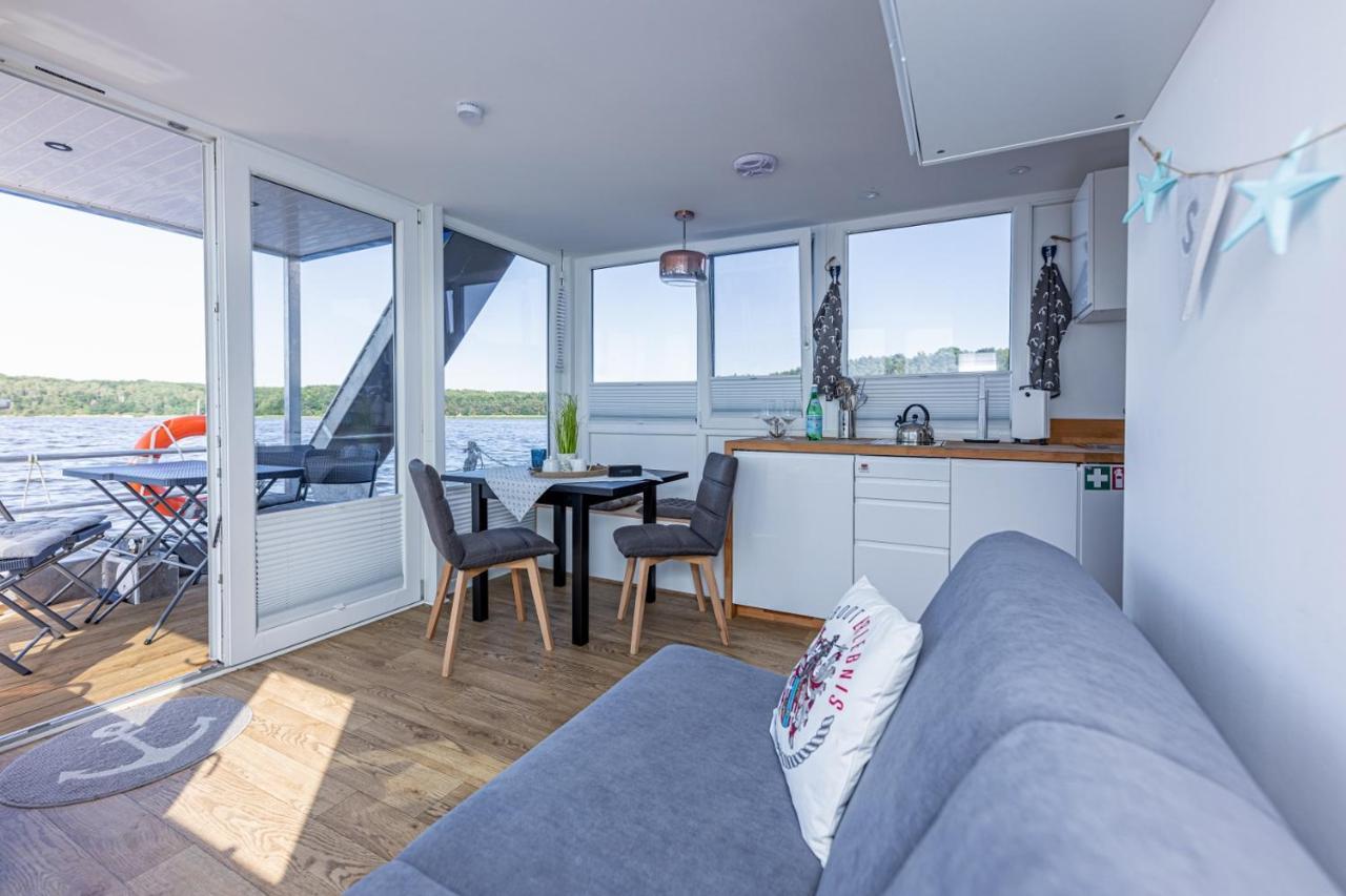 Botel Hausboot Neu-ringholm *